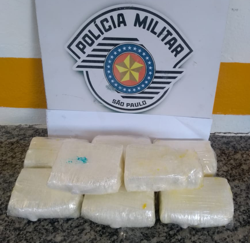 Agulha no palheiro? Dentro de ônibus e dentro de latas de pêssegos, TOR encontra cocaína pura - sudoestepaulista