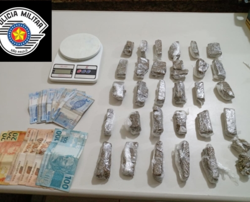 Policiais Rodoviários flagram 466 tabletes de maconha no porta-malas de carro - sudoestepaulista
