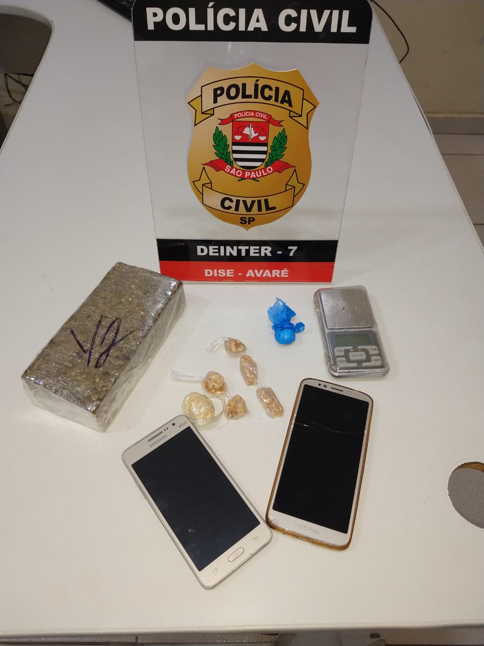Em duas ações distintas: polícia apreende menor de 14 anos e mais de meio quilo de maconha - sudoestepaulista