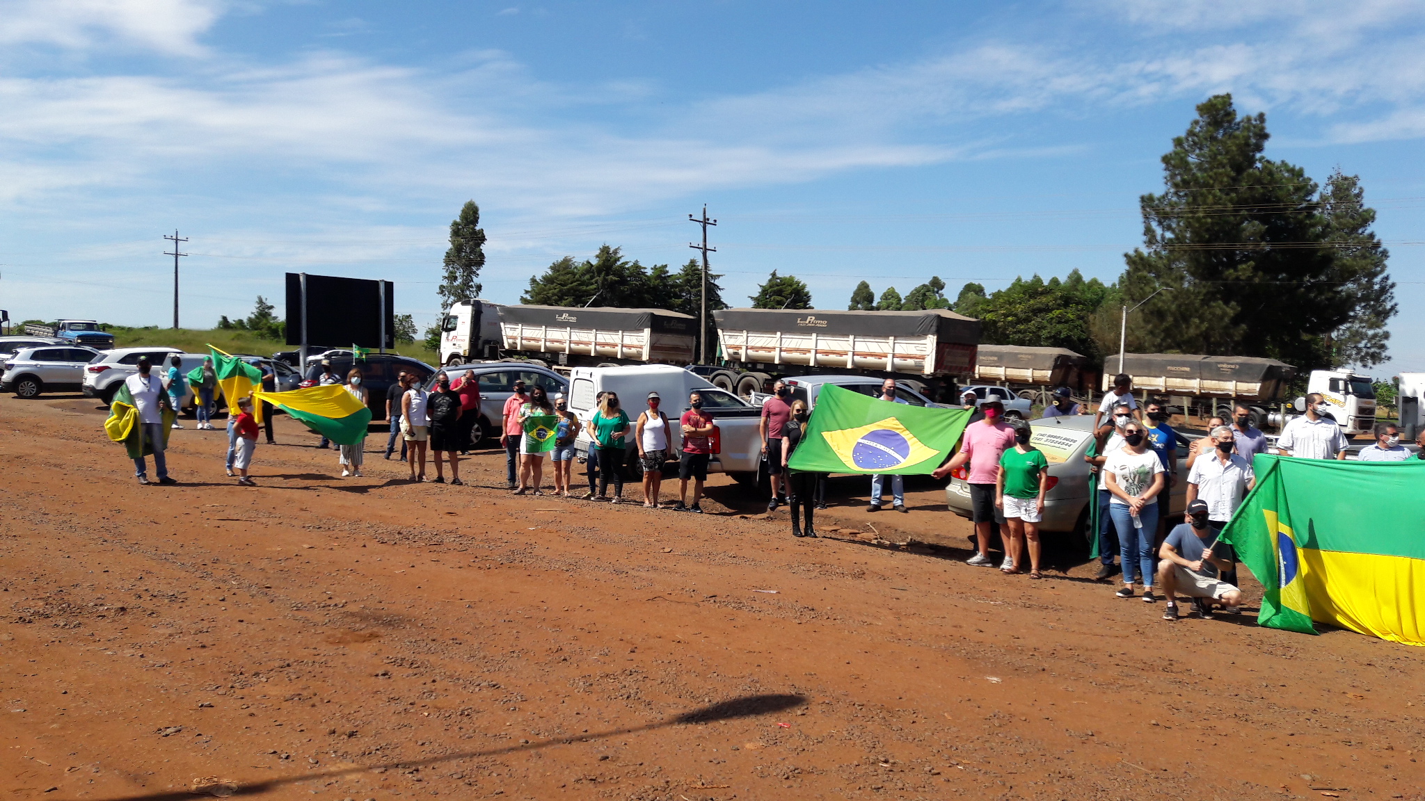 Comerciantes da região se reúnem e protestam contra o fechamento do comercio - sudoestepaulista