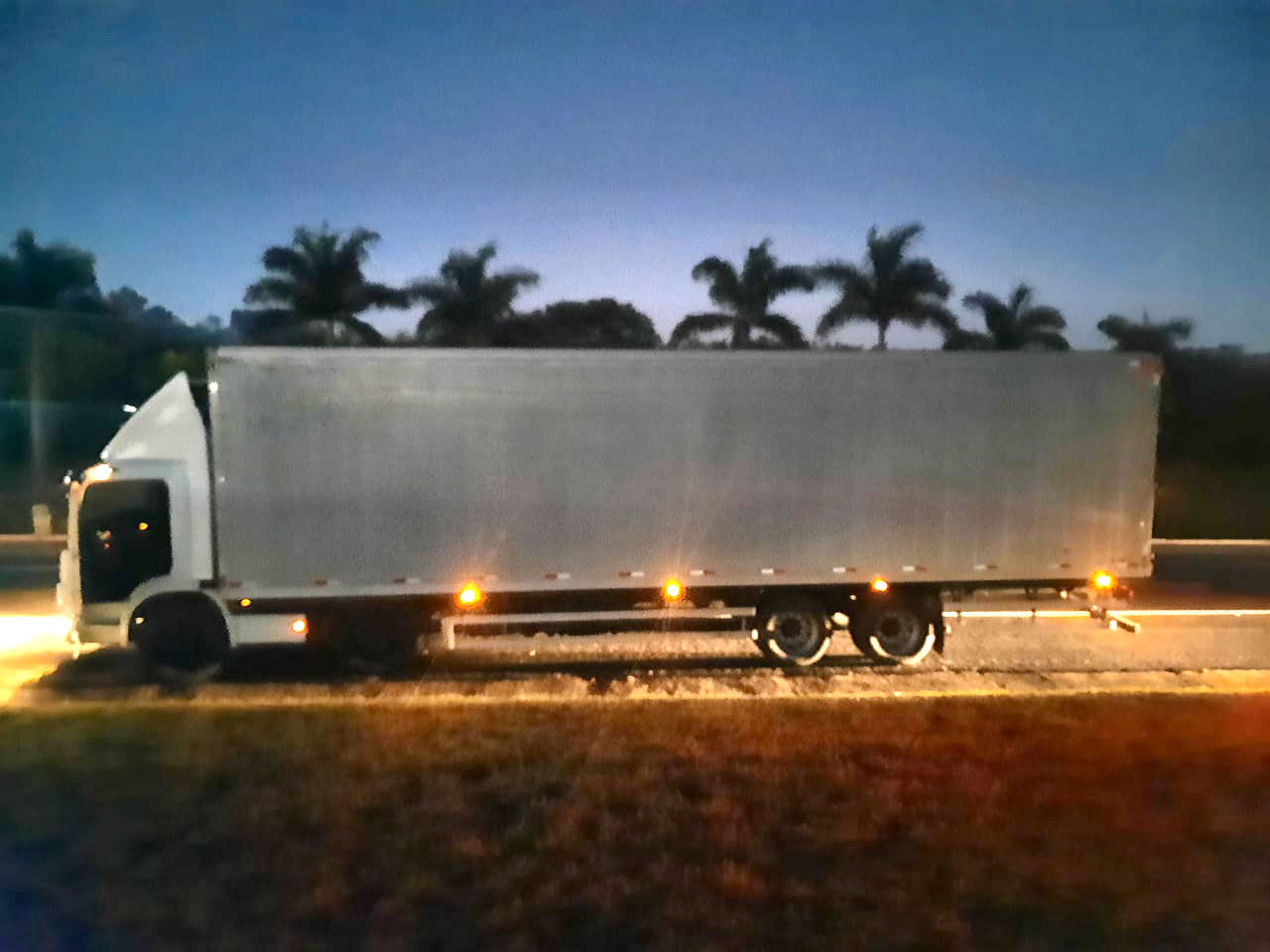 Receita Federal apreende em rodovia da região caminhão carregado com 525 mil maços de cigarros - sudoestepaulista