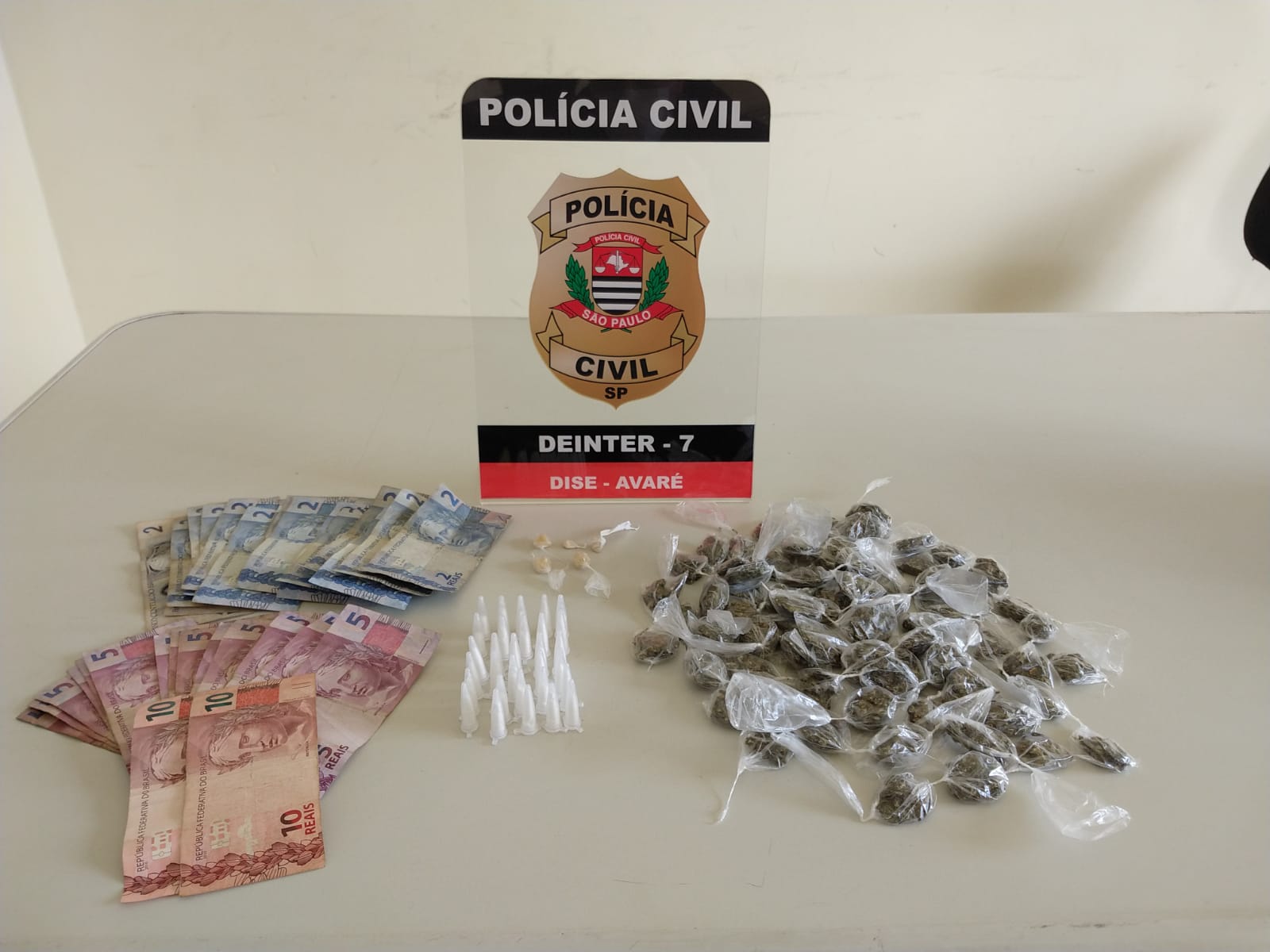 Servidora pública é presa acusada de tráfico de drogas em Avaré - sudoestepaulista