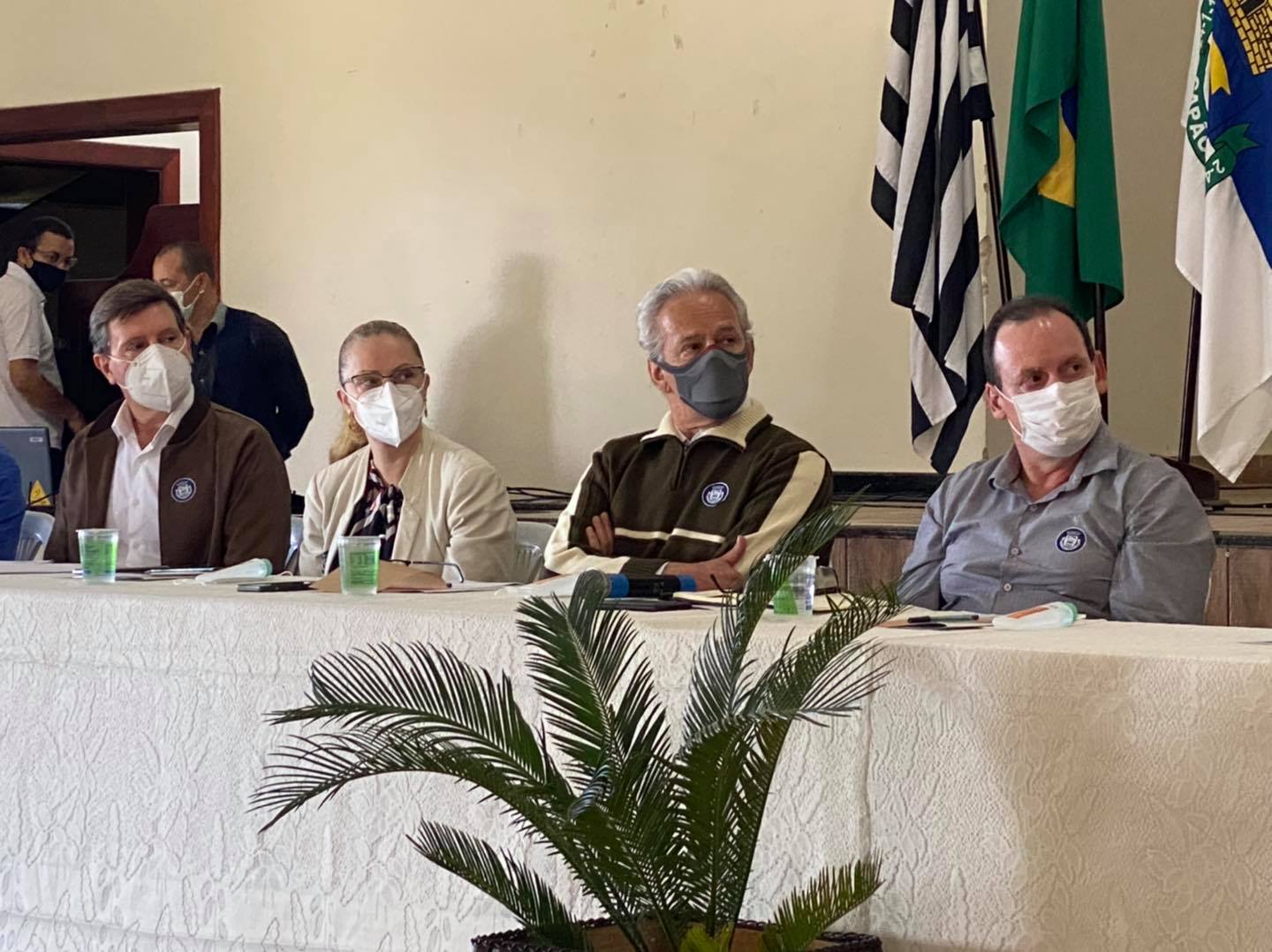 Encontro Regional de Prefeitos e Secretários de Saúde é realizado em Capão Bonito - sudoestepaulista