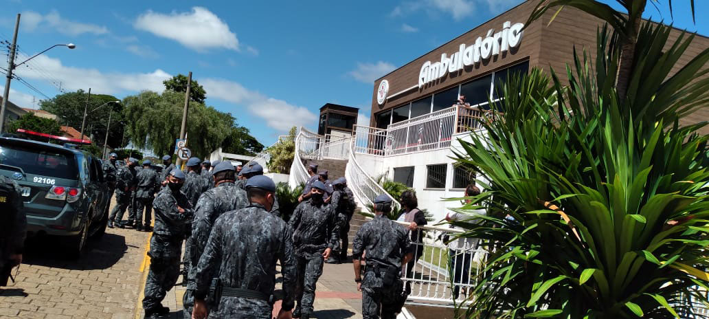53º BPM/I e Batalhão de Choque da capital se unem em campanha para doar sangue na Santa Casa de Avaré - sudoestepaulista