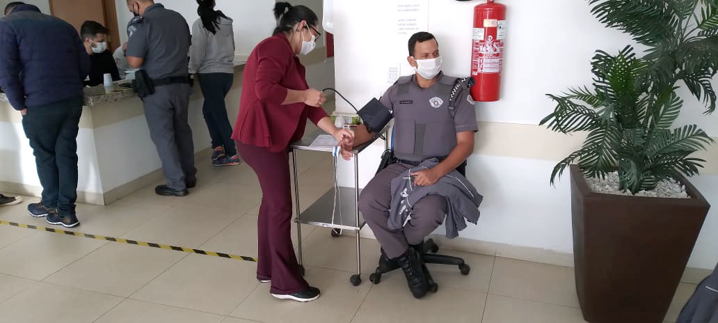 53º BPM/I e Batalhão de Choque da capital se unem em campanha para doar sangue na Santa Casa de Avaré - sudoestepaulista