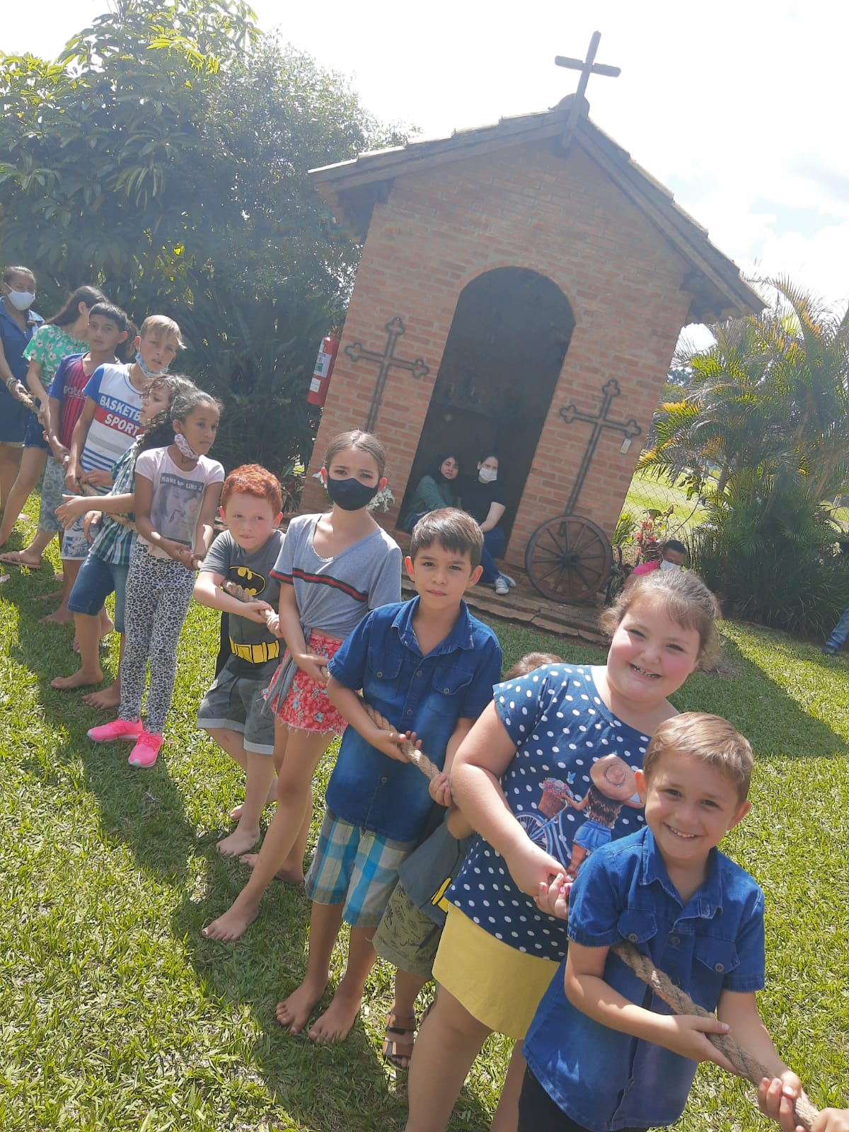 Crianças de Campos de Holambra foram presenteadas com evento “Um Novo Tempo com Alegria” - sudoestepaulista