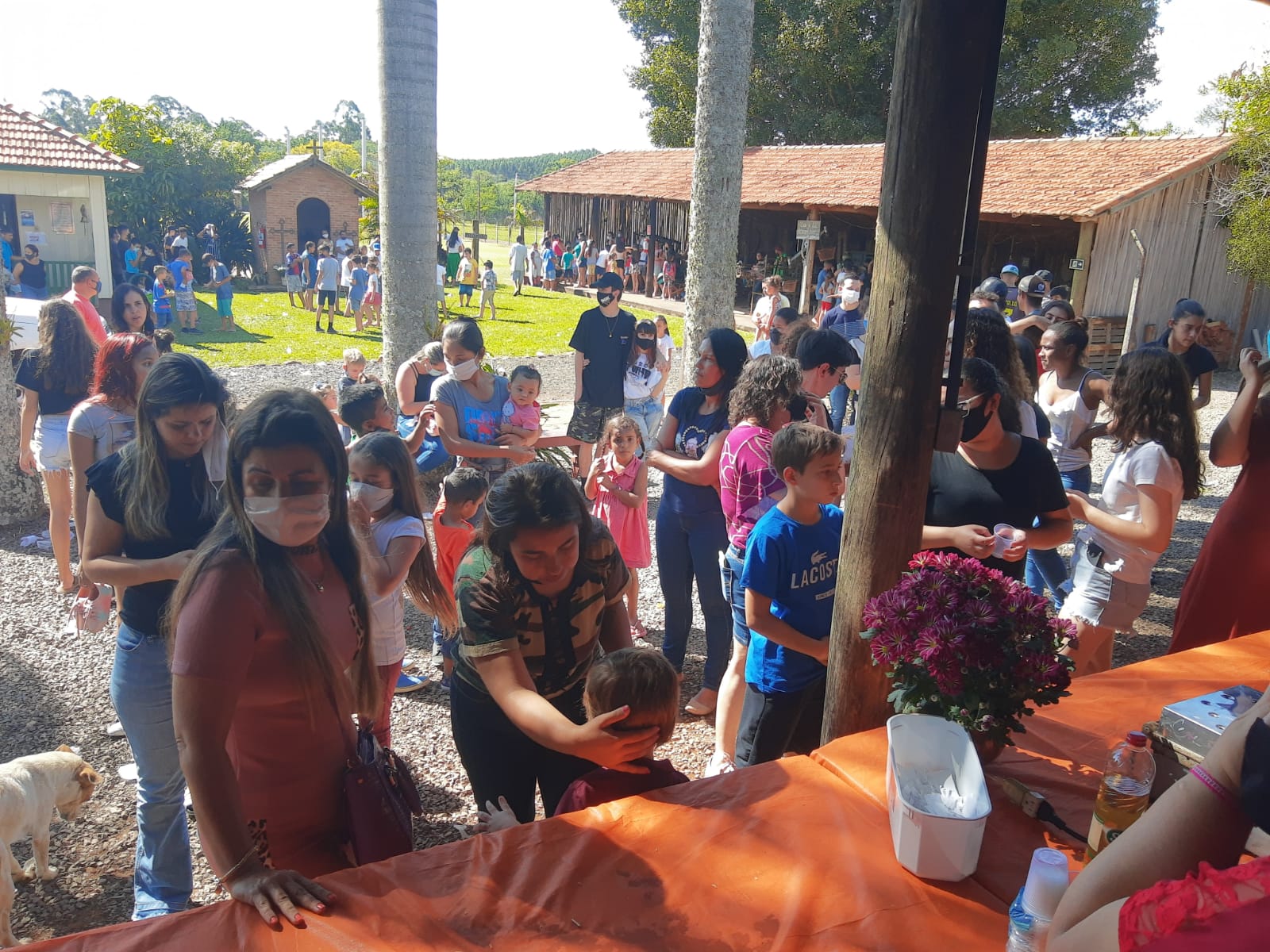 Crianças de Campos de Holambra foram presenteadas com evento “Um Novo Tempo com Alegria” - sudoestepaulista
