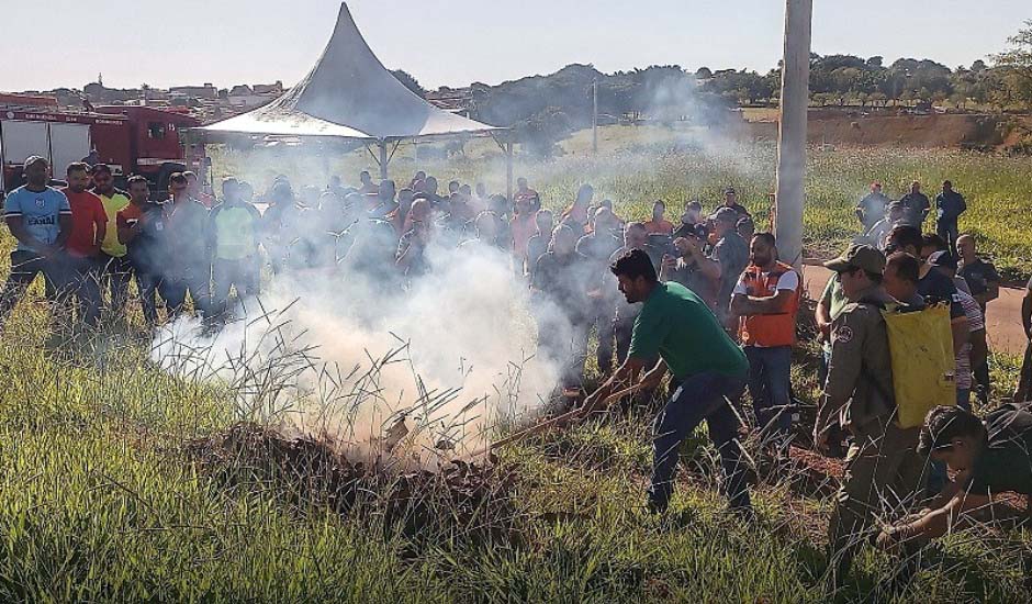 Tempo de estiagem: incêndio criminoso em Taquarituba serve de alerta para toda a região - sudoestepaulista