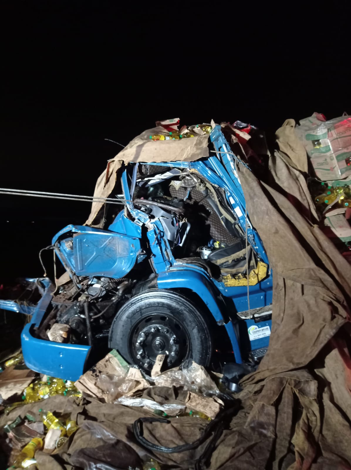 Caminhoneiro morre ao bater na traseira de carreta na Castelo Branco - sudoestepaulista