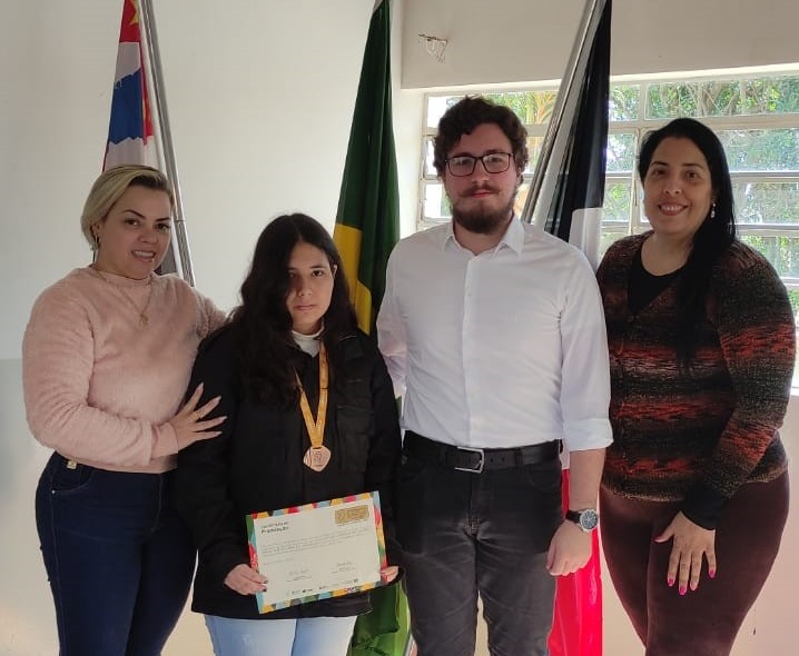 Estudante itarareense é medalha de bronze na Olimpíada Brasileira de Matemática (OBMEP) - sudoestepaulista
