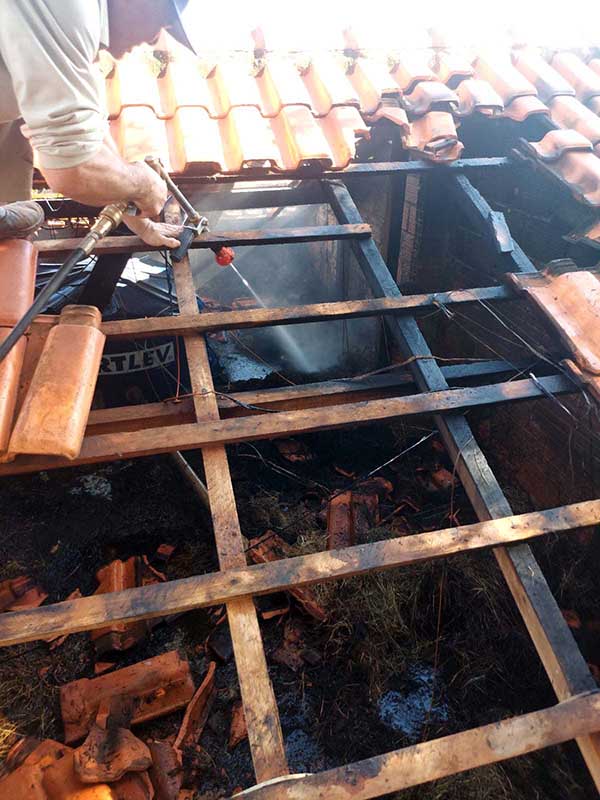 Incêndio em fazenda mobiliza equipe da Defesa Civil de Taquarituba - sudoestepaulista