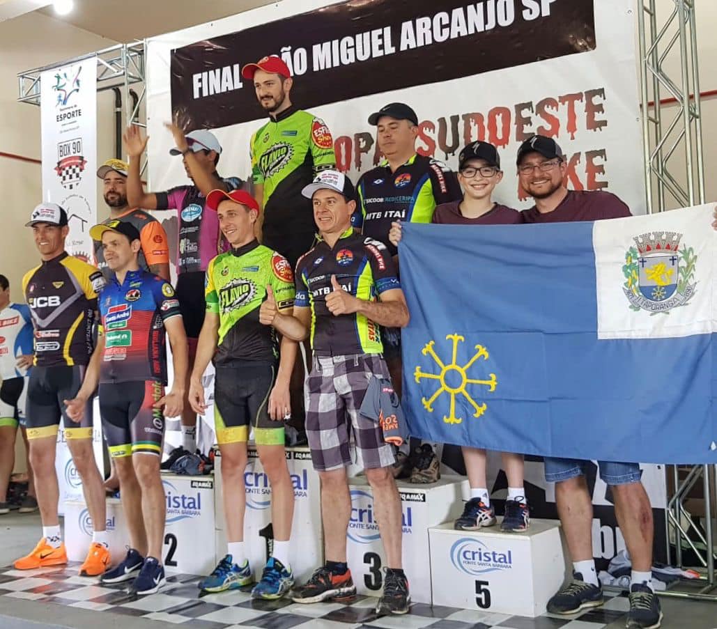 Conheça o ciclista de Itaporanga que detém recorde mundial e está a pedaladas de entrar pro Guinness Book - sudoestepaulista