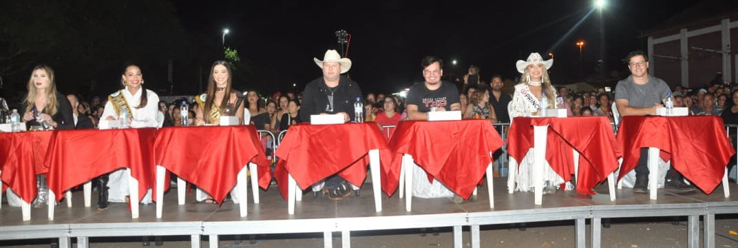 Organização divulga imagens oficiais do evento que elegeu Rainha e Princesas da FAICC de Cerqueira César - sudoestepaulista