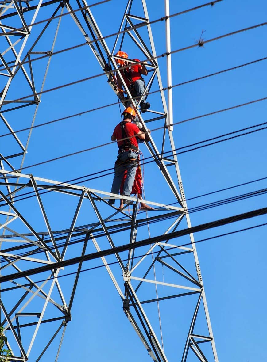No dia da prevenção, homem é resgatado de torre de energia em Bernardino de Campos - sudoestepaulista