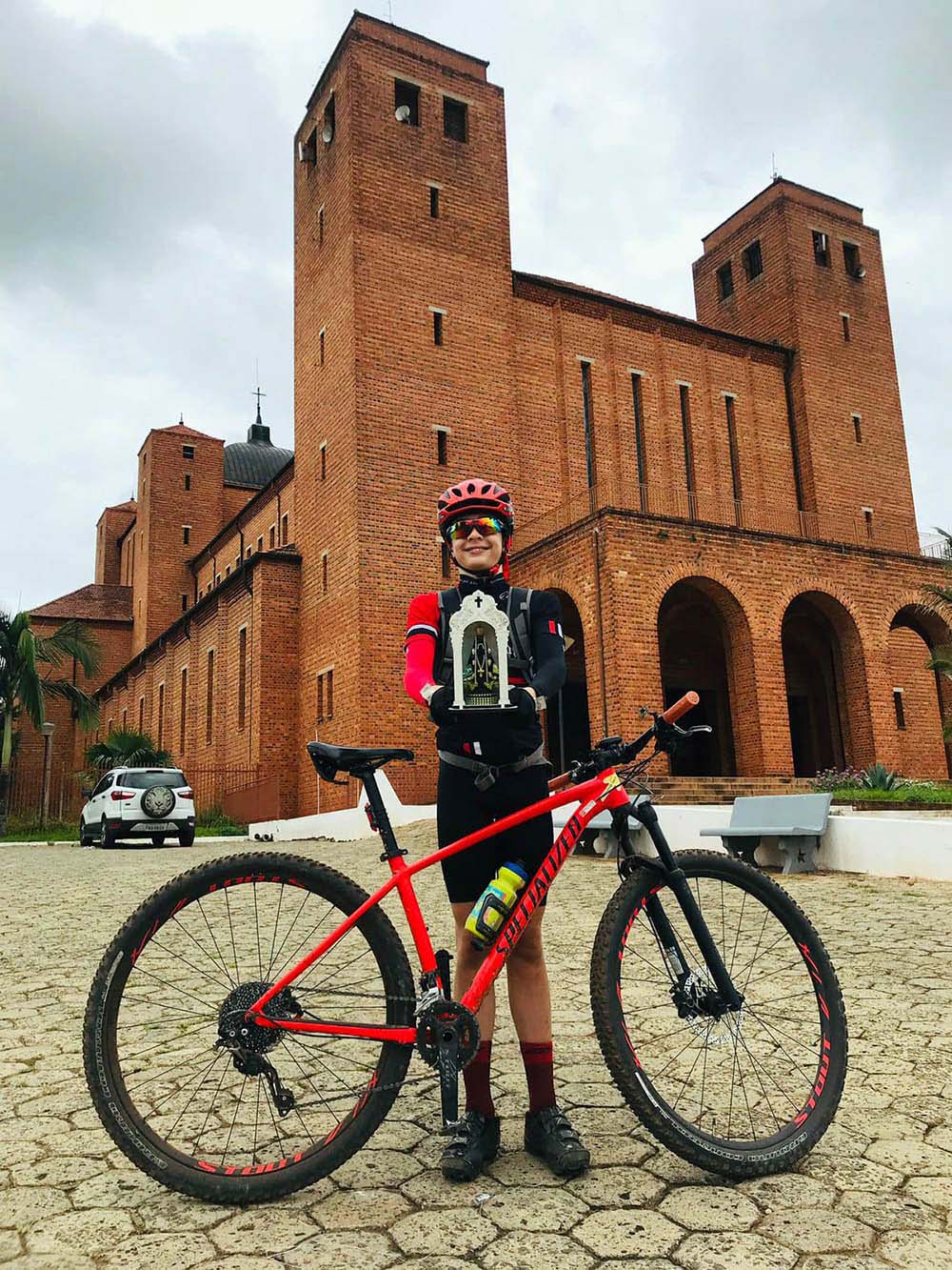 Conheça o ciclista de Itaporanga que detém recorde mundial e está a pedaladas de entrar pro Guinness Book - sudoestepaulista