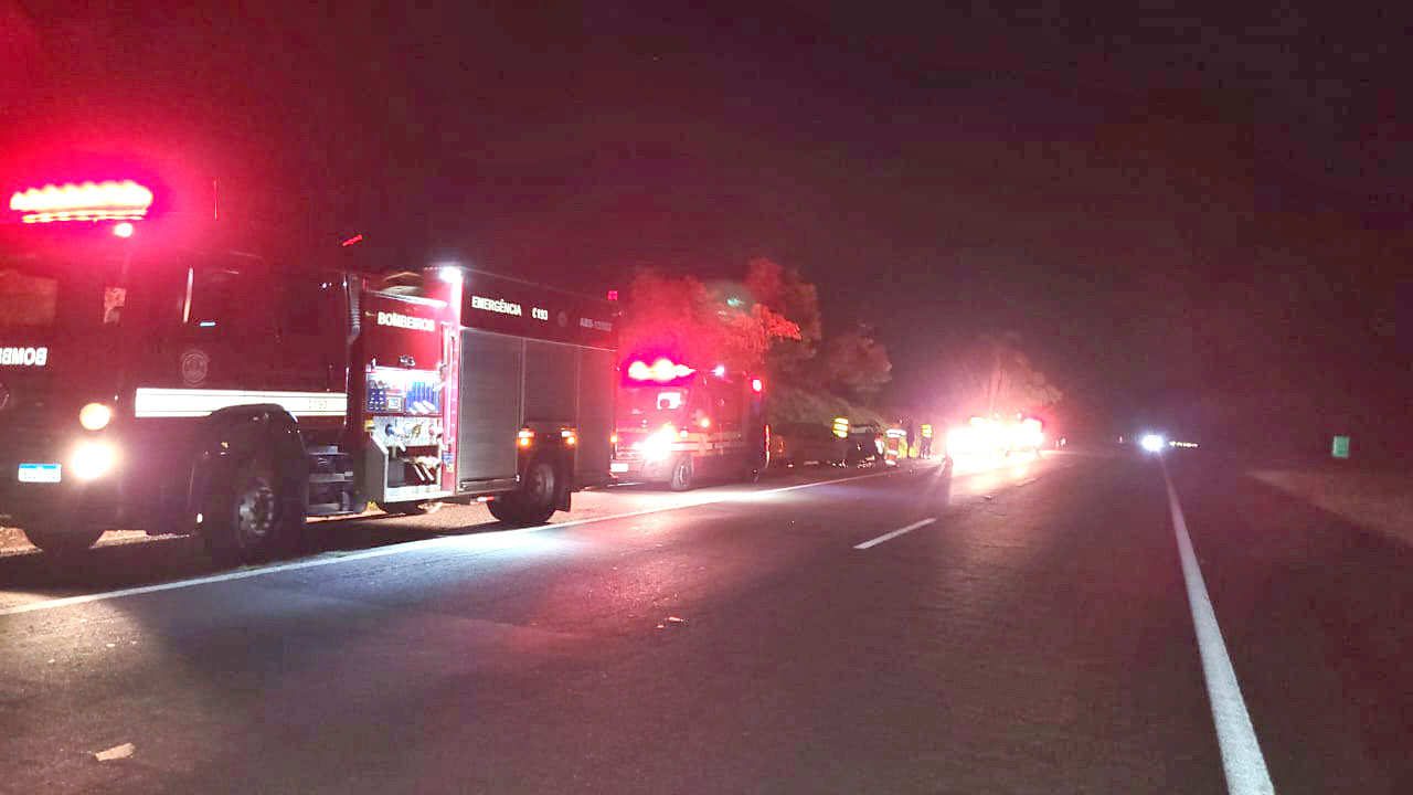 Idoso dirigindo na contramão pela Castelo Branco, bate de frente com veículo composto por família com criança - sudoestepaulista