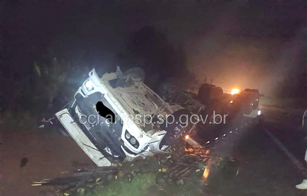 "Canabrava" bate carro de frente com carreta, escapa ileso e admite que estava bêbado - sudoestepaulista