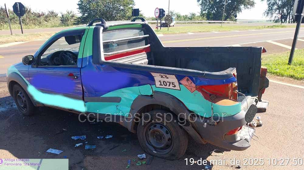 Pick-up de Paranapanema se envolve em acidente na SP-255 - sudoestepaulista