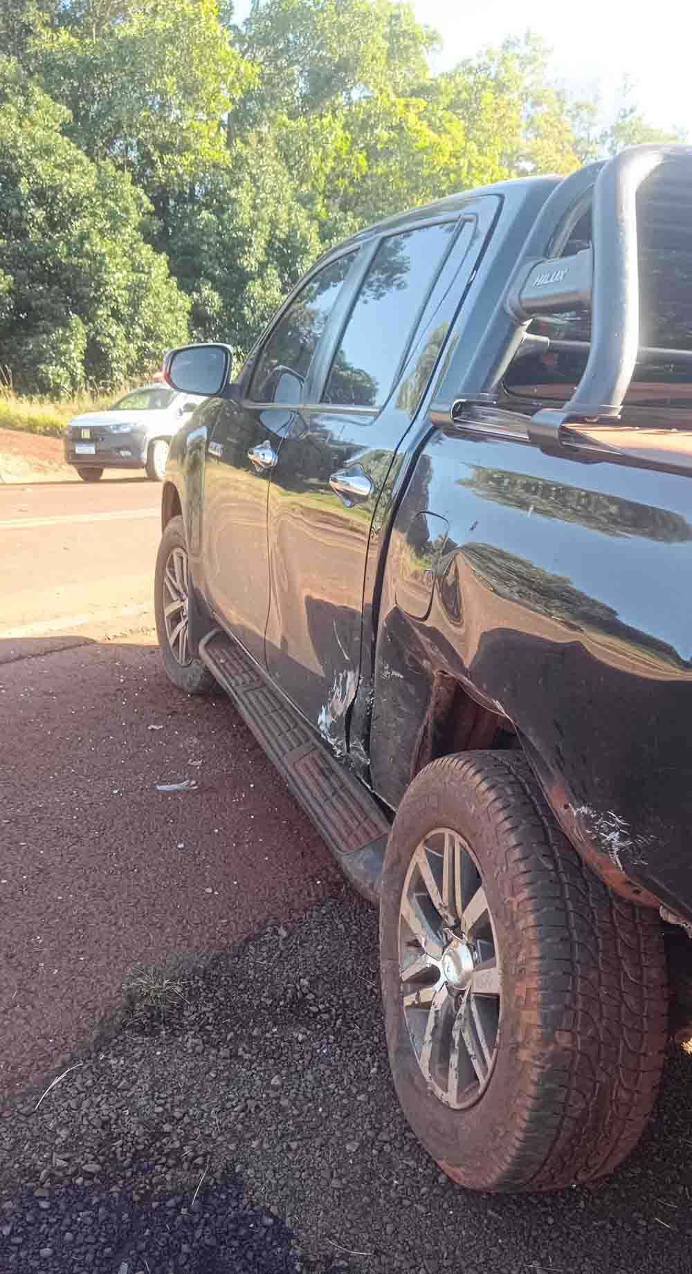 Três ficam feridos em colisão na SP-303, em Bernardino de Campos - sudoestepaulista