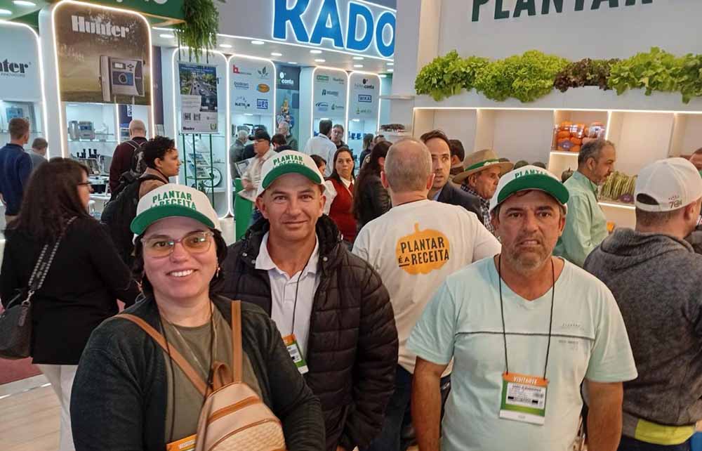 Produtores de Capão Bonito participam de feira de horticultura em Holambra - sudoestepaulista