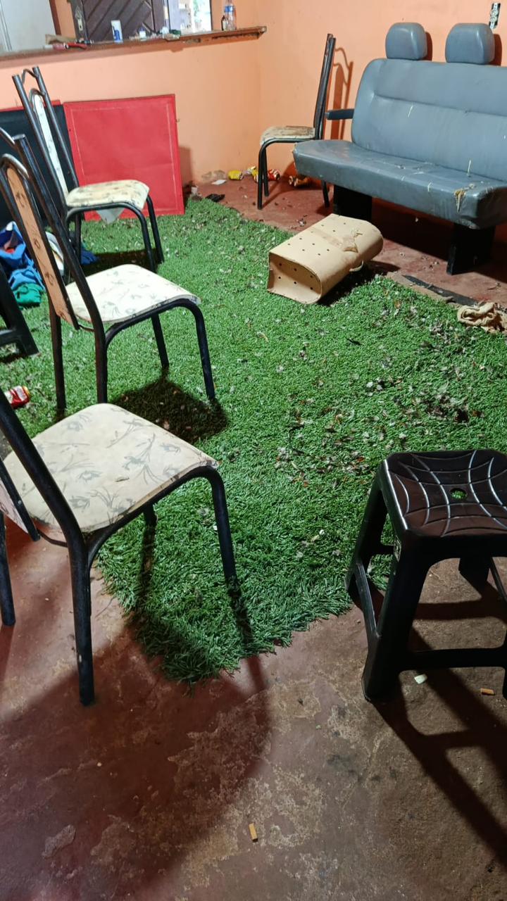 PM Ambiental chega em chácara no momento que homens participavam de rinha de galo em Avaré - sudoestepaulista