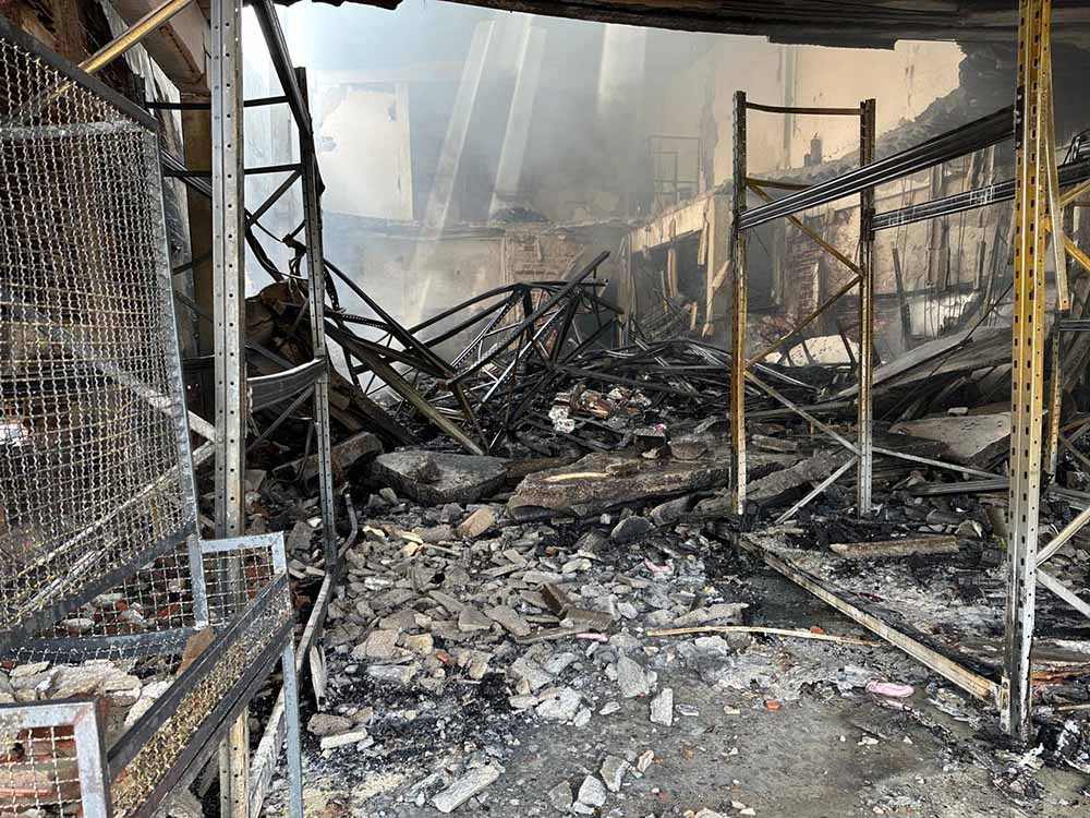 Incêndio em indústria de cosméticos em Taquarituba mobiliza Bombeiros de Avaré, Itaí e Itapeva - sudoestepaulista