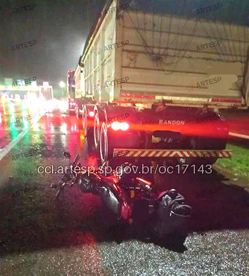 Motociclista de Capão Bonito morre ao bater em caminhão estacionado na SP-127 - sudoestepaulista