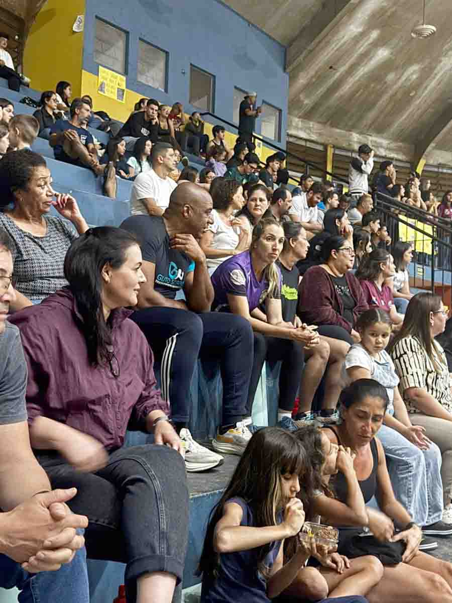 Avaré vence Itapeva e conquista o título da Liga Sorocabana de Voleibol Feminino Sub-18 - sudoestepaulista