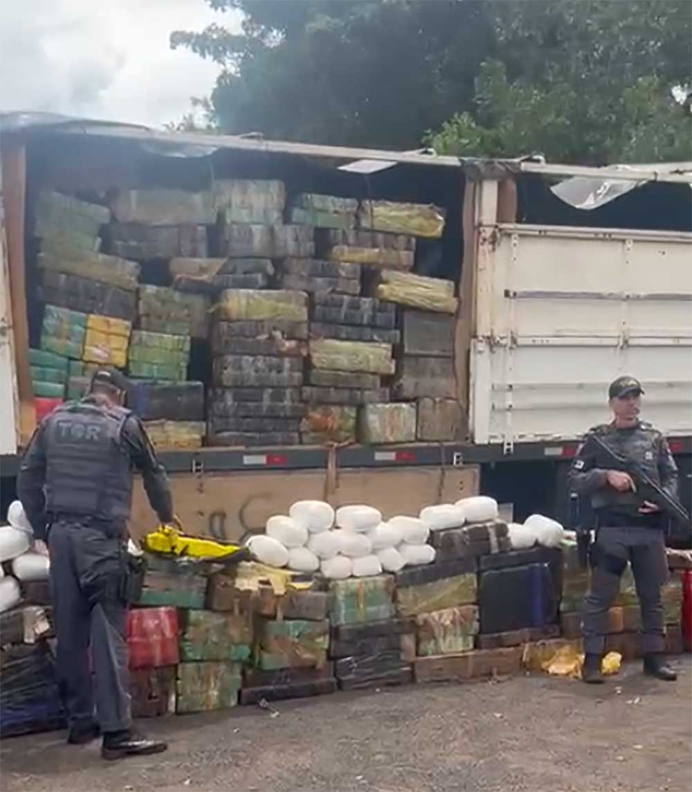 Tático Rodoviário encontra 3 toneladas de narcóticos em carreta na SP-270 - sudoestepaulista