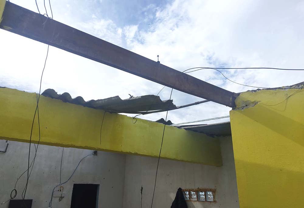 Temporal que destelhou casas em Itapeva, infelizmente, indica tempo típico de verão - sudoestepaulista