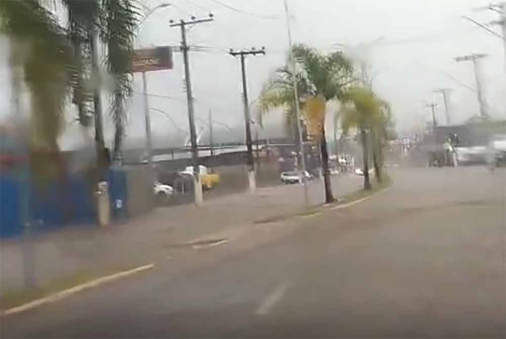 Temporal que destelhou casas em Itapeva, infelizmente, indica tempo típico de verão - sudoestepaulista