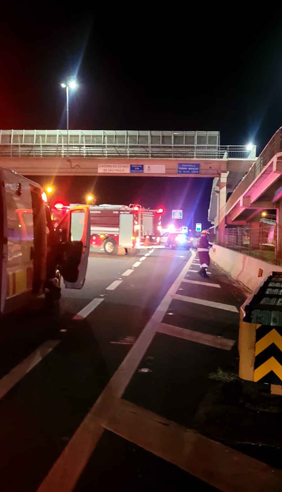 Andarilho morre atropelado por moto e carreta na SP-255, perímetro urbano de Avaré - sudoestepaulista