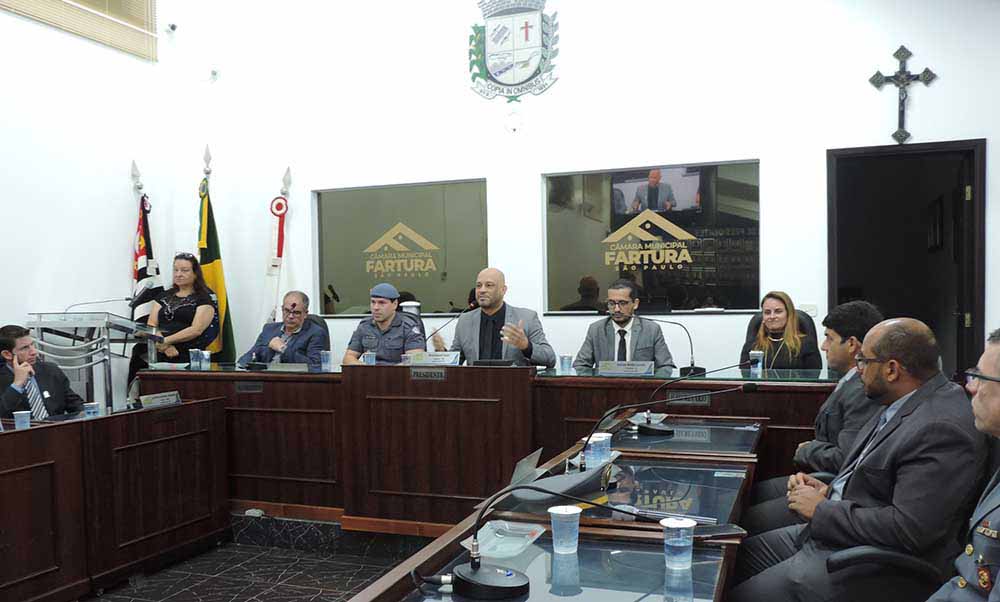 Policiais de Fartura recebem Medalha de Reconhecimento Comunitário de Segurança - sudoestepaulista