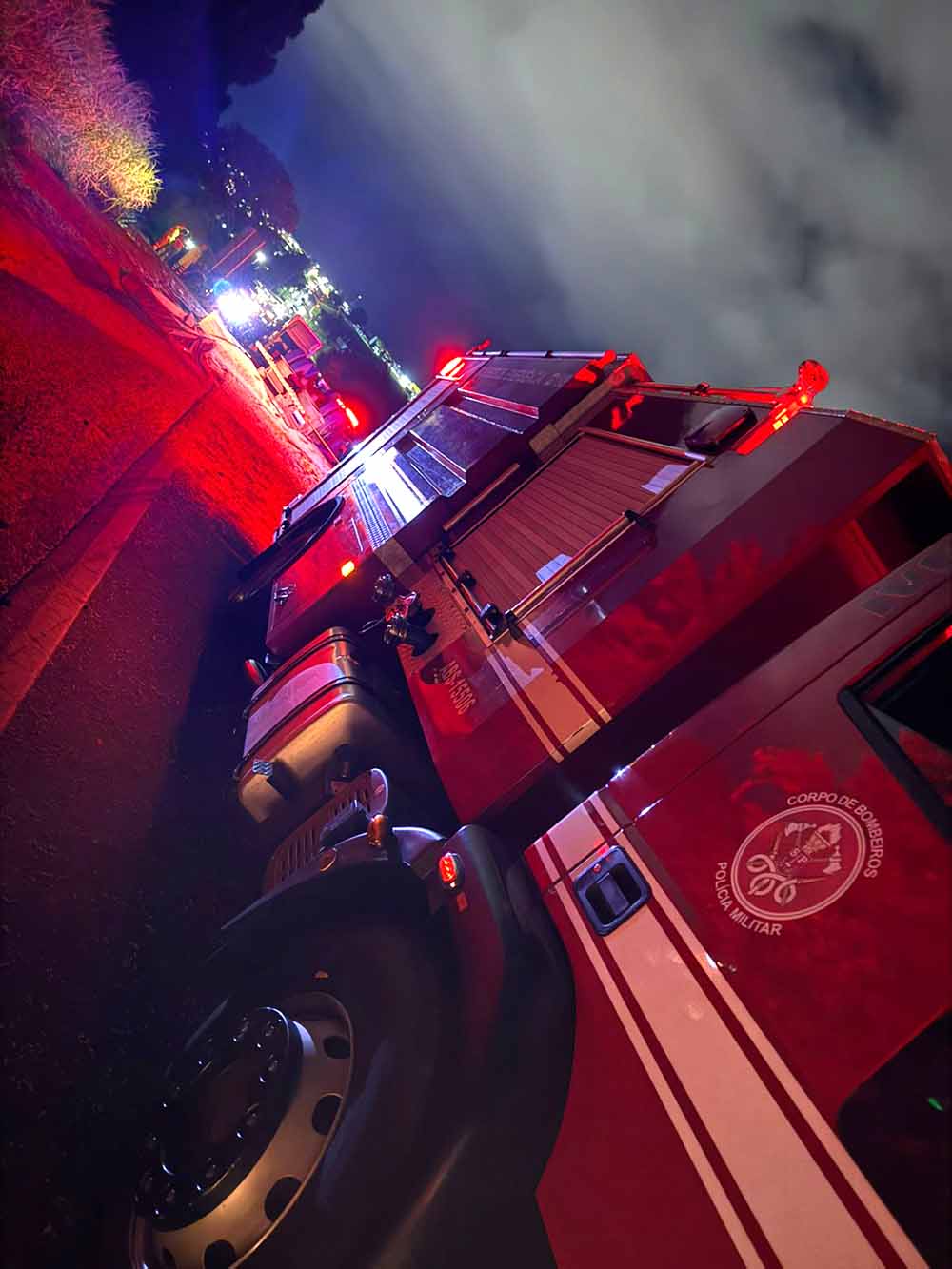 Bêbado na pista teria sido a causa do tombamento do caminhão e morte do motorista em Taquarituba - sudoestepaulista Bêbado na pista teria sido a causa do tombamento do caminhão e morte do motorista em Taquarituba - sudoestepaulista
