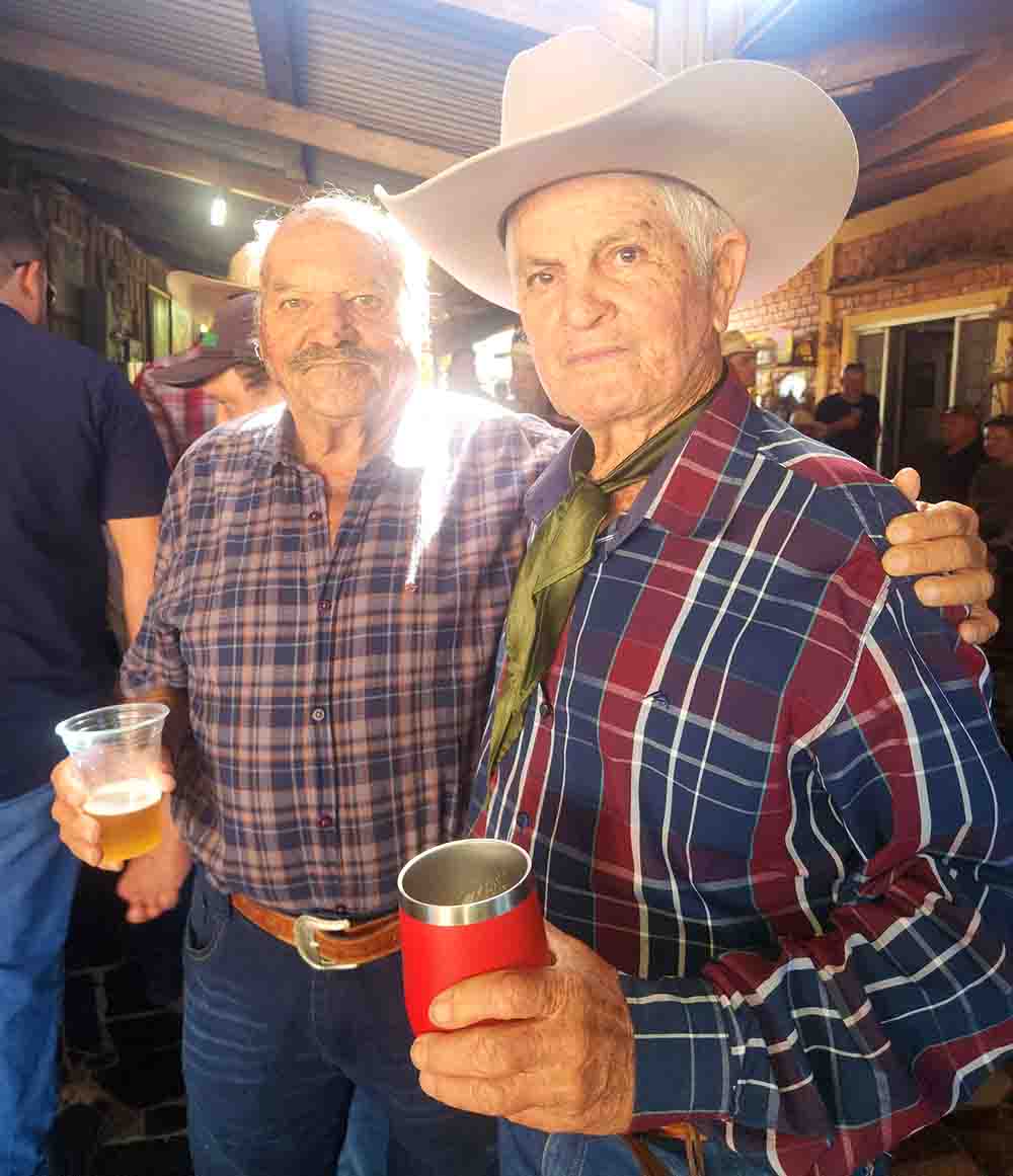 Dominguinho Amaro, lenda do rodeio brasileiro comemora 80 anos em Fartura - sudoestepaulista