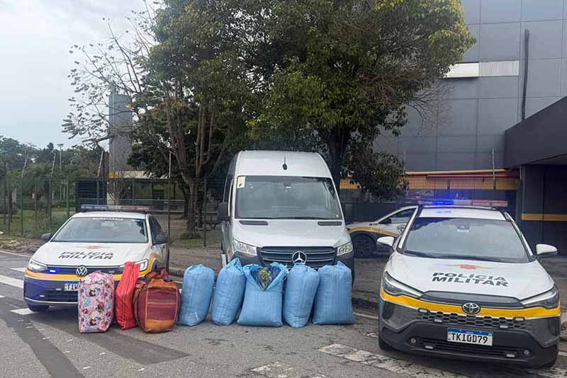 Polícia Rodoviária flagra na SP-280 durante a semana: tráfico de drogas, trator furtado e contrabando - sudoestepaulista