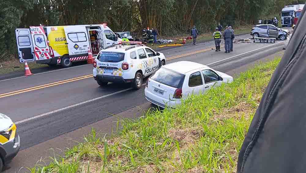 Três mortes e quatro em estado gravíssimo é o saldo momentâneo da maior tragédia do ano em rodovias da região - sudoestepaulista