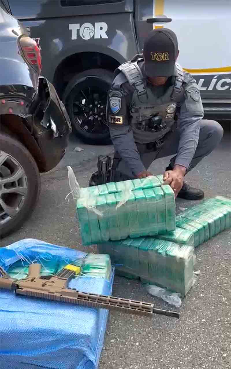 Polícia Rodoviária aborda veículo transportando 20 quilos de haxixe na SP280 em Avaré - sudoestepaulista